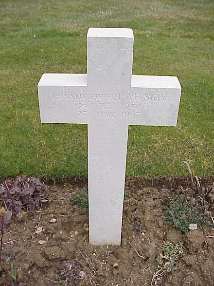 [Mr RR Whiskin Grave Marker]